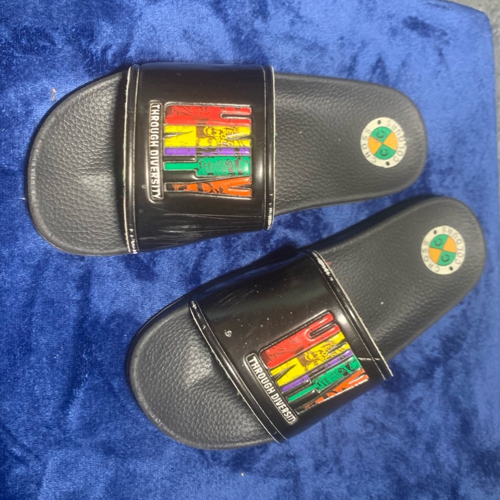 Cross Colors Slides